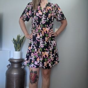 Floral v neck dress